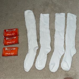 Pantyhose / knee high socks